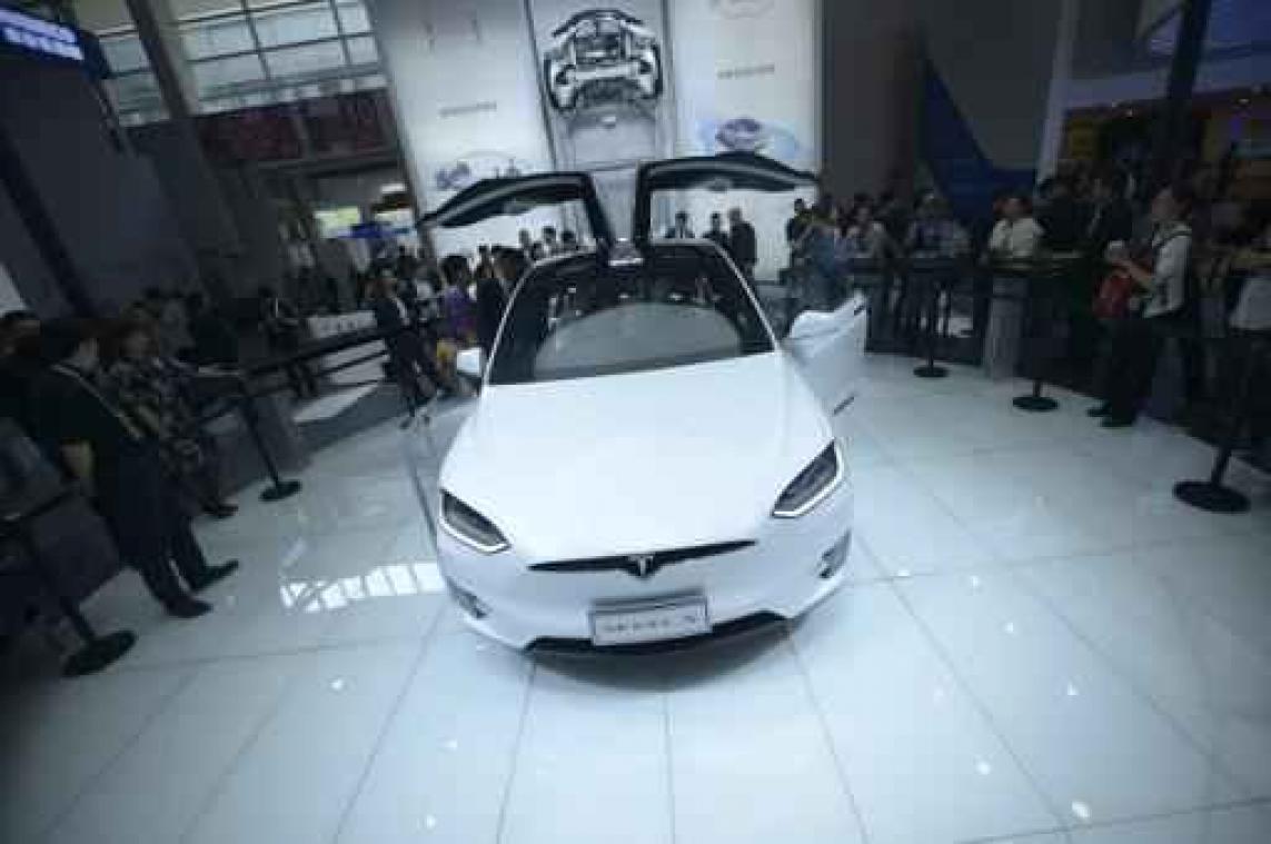Verlies Tesla loopt op