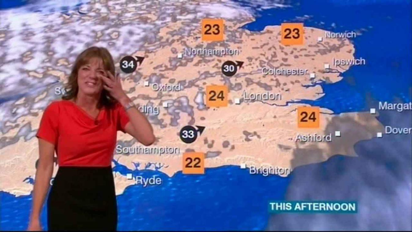 Britse weervrouw krijgt slappe lach live op televisie
