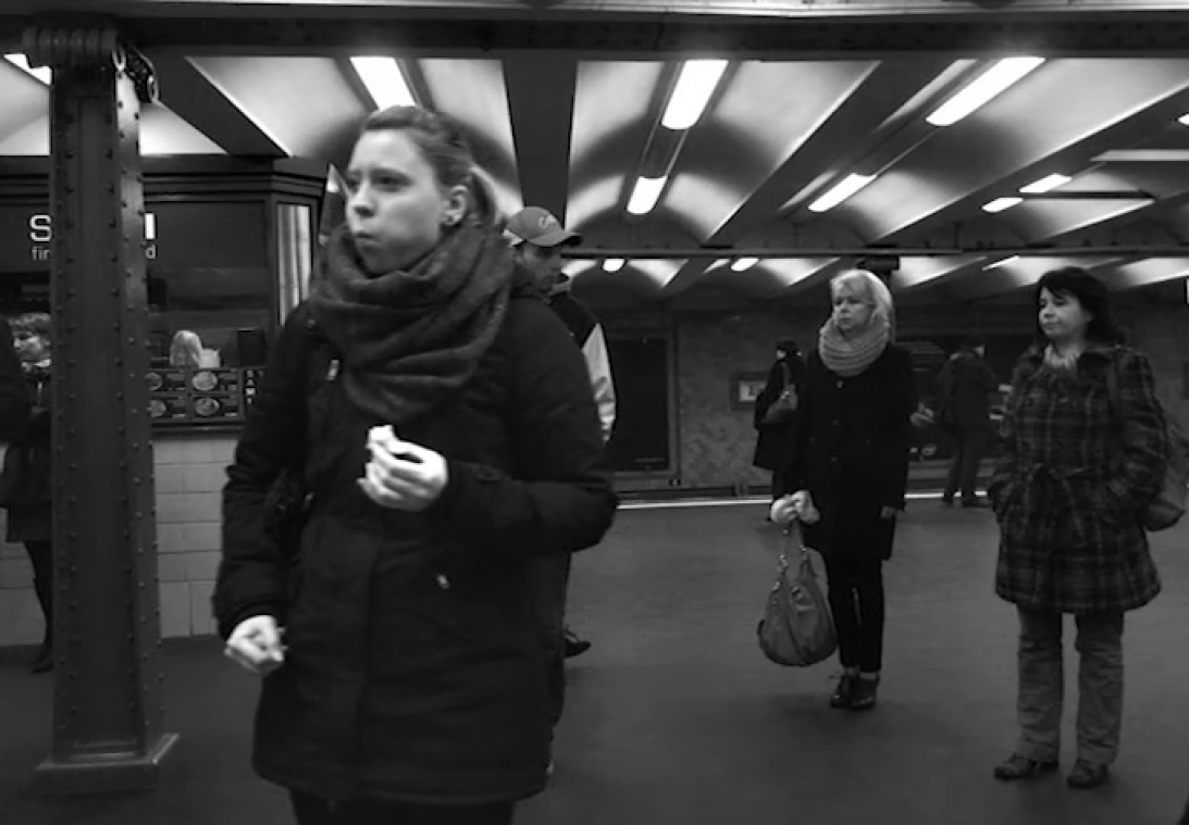 Prachtige slowmotionbeelden van metroreizigers