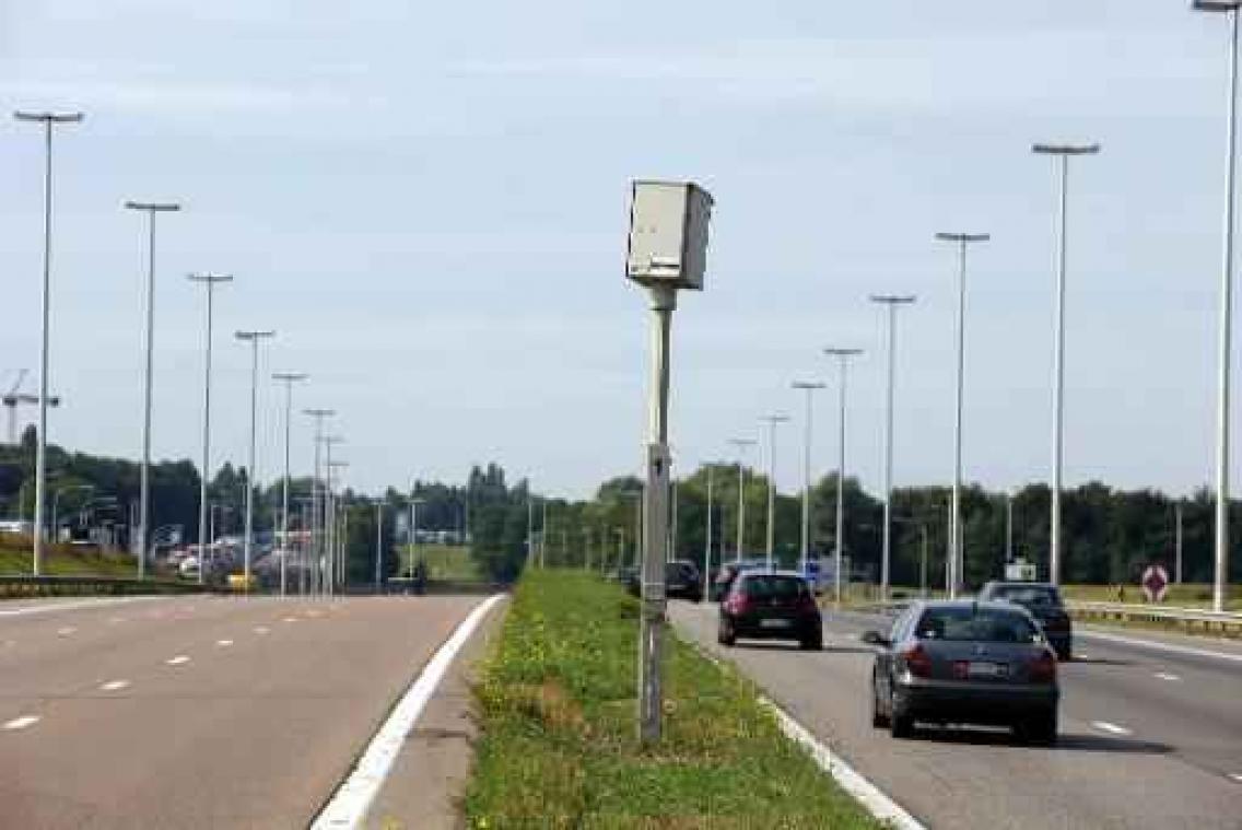 Aantal niet-werkende flitspalen daalt