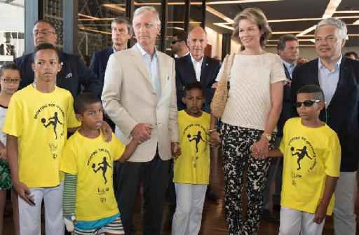 Belgisch koningspaar ontmoet verantwoordelijken van straatkinderenproject