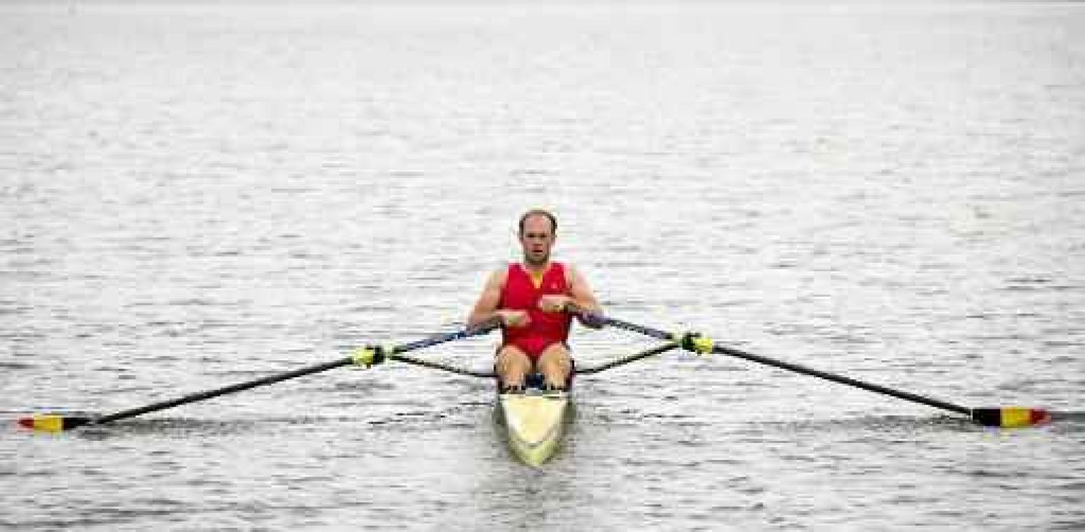 Hannes Obreno stoot vlot door naar kwartfinales