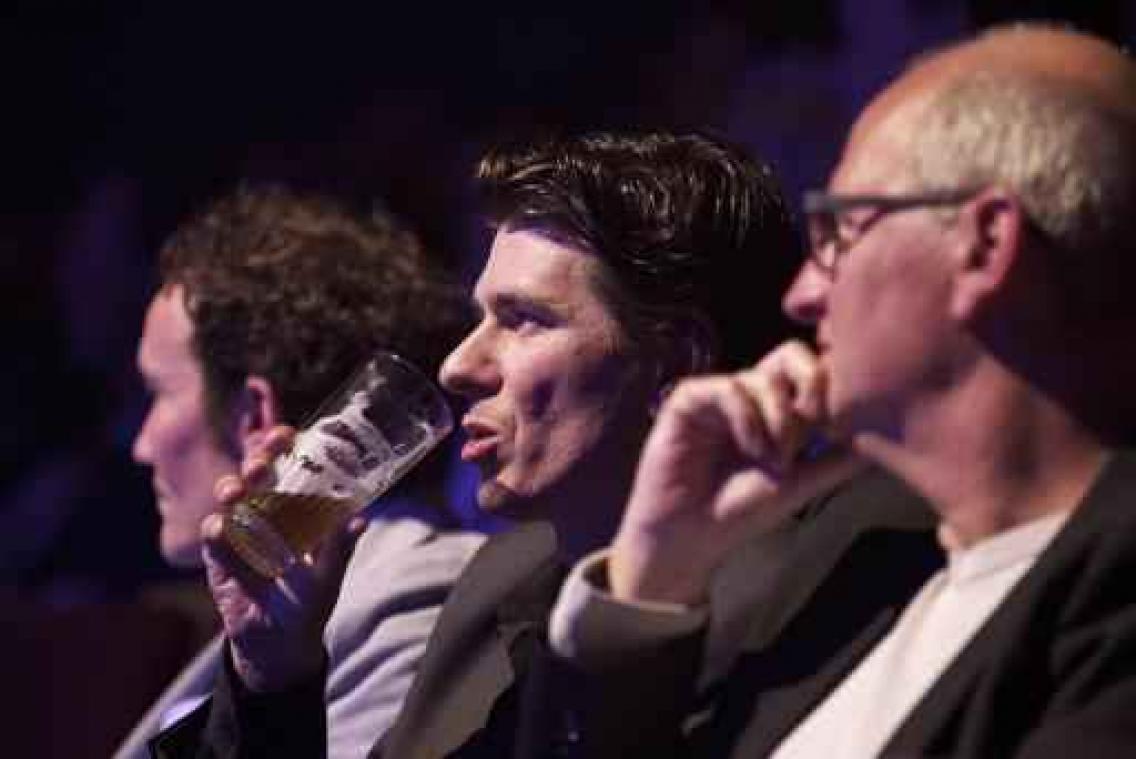 Onder meer Dimitri Verhulst en Griet Op de Beeck sieren affiche Boekenparade