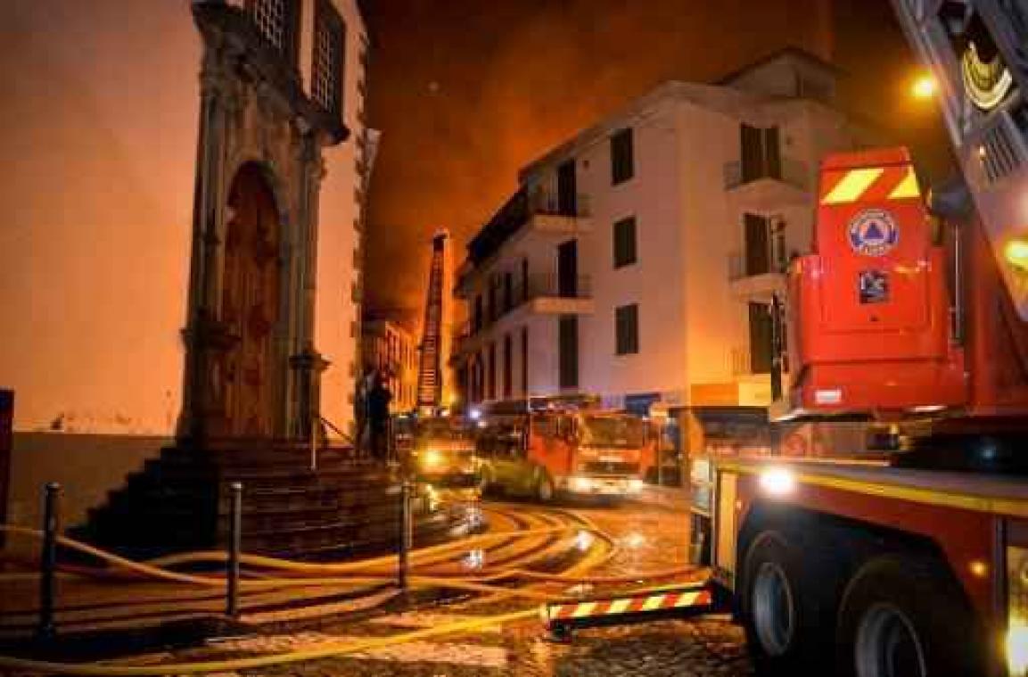 Al 150 huizen verwoest door branden op Madeira