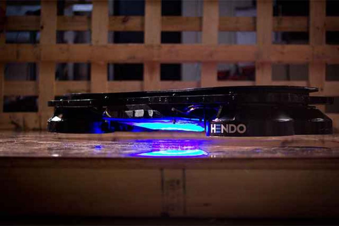 Zweef op het eerste werkende Hoverboard ter wereld