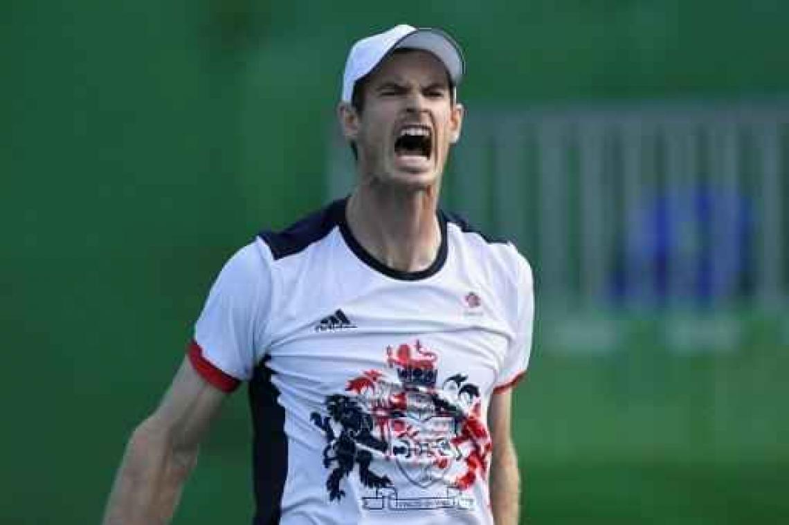 Andy Murray moet hard werken voor plaats in halve finales