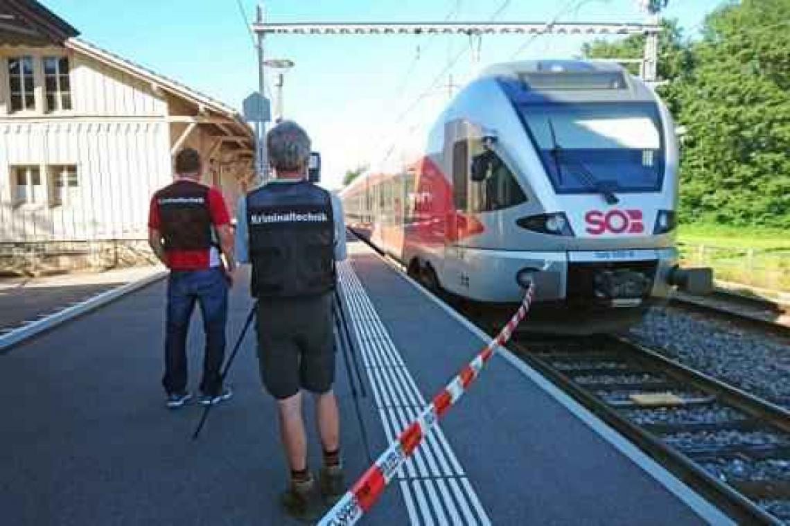 34-jarige vrouw overleden na aanval op trein in Zwitserland