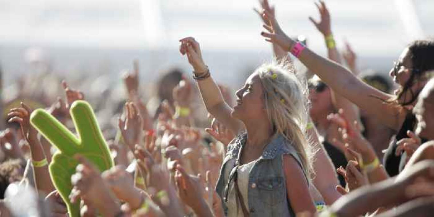 Wetenschappelijk bevestigd: festivalbandje is een smerig souvenir