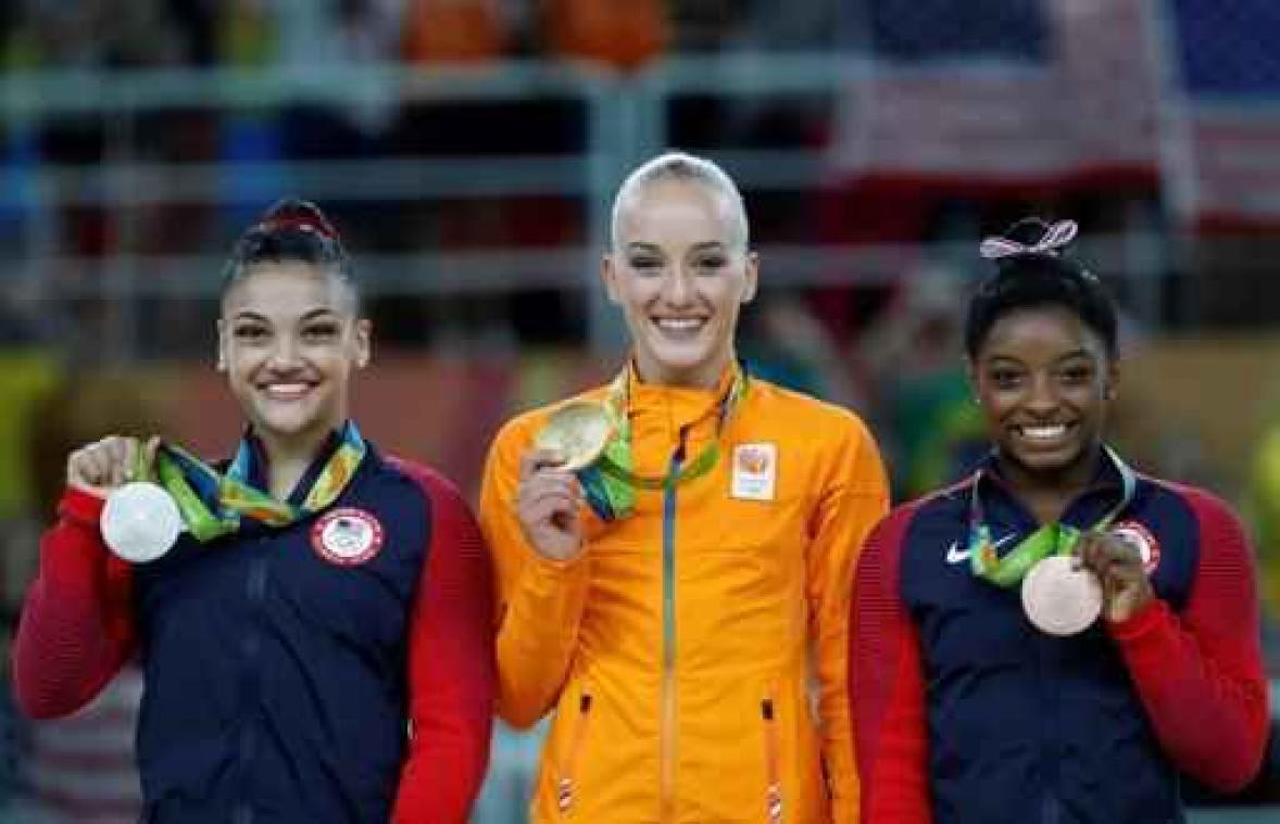 OS 2016 - Biles maakt foutje op balk - Nederlandse Sanne Wevers pakt goud