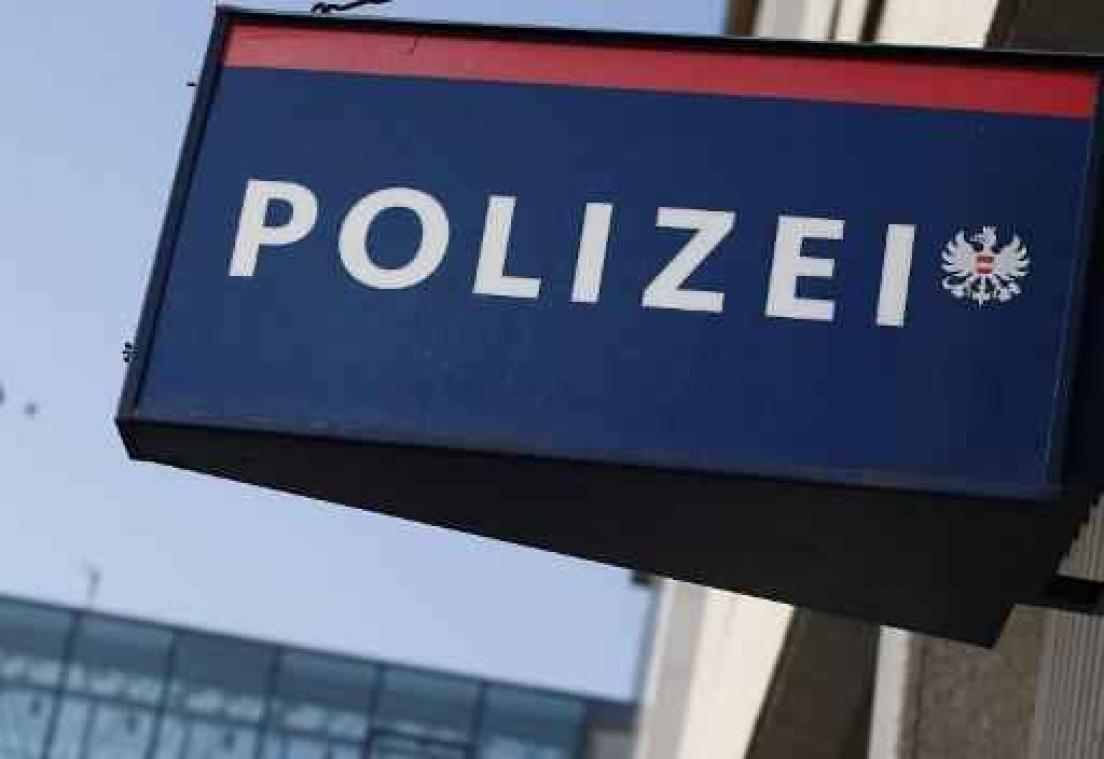 Verwarde zestiger verwondt twee mensen op trein in Oostenrijk