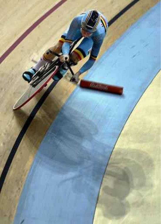 Jolien D'hoore behoudt na tijdrit tweede plaats