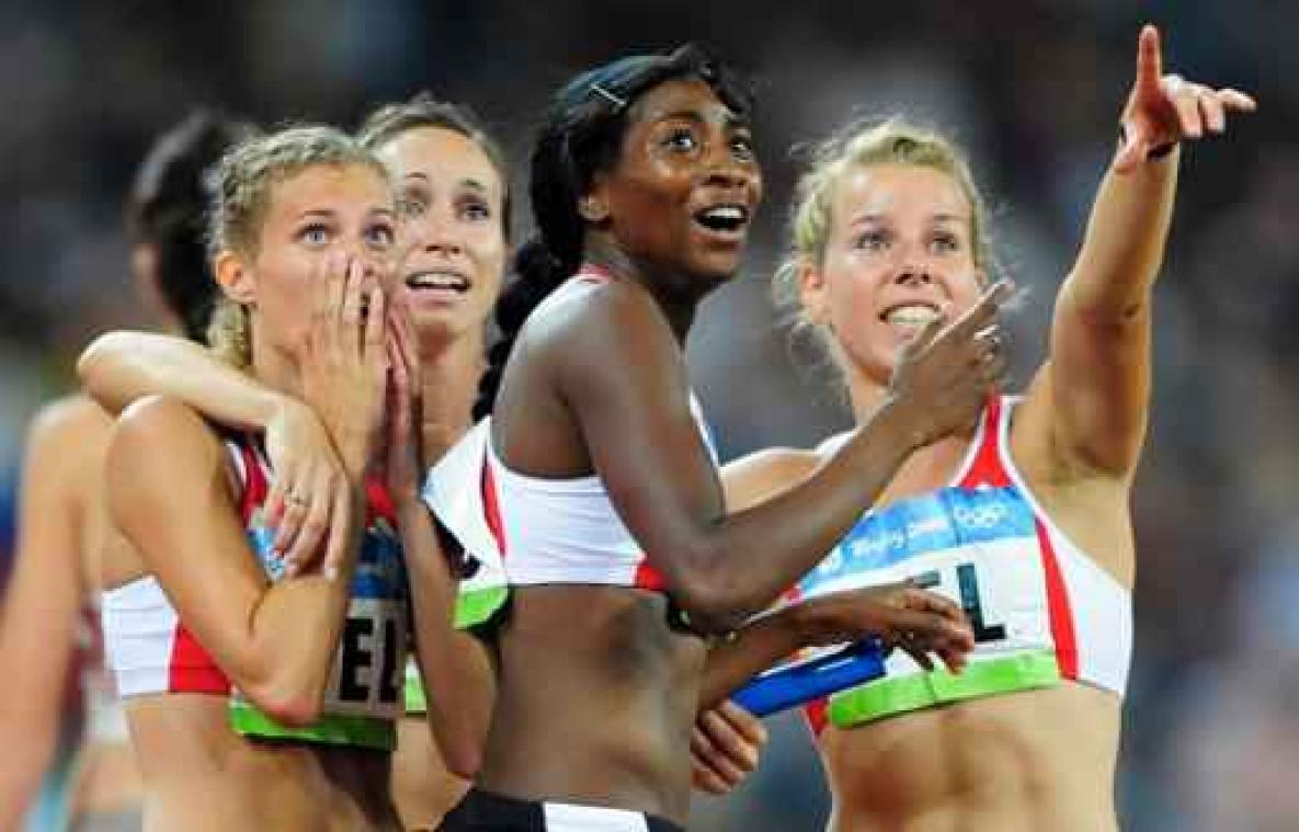 Gouden 4x100m-vrouwen van Spelen 2008 worden gehuldigd tijdens Memorial
