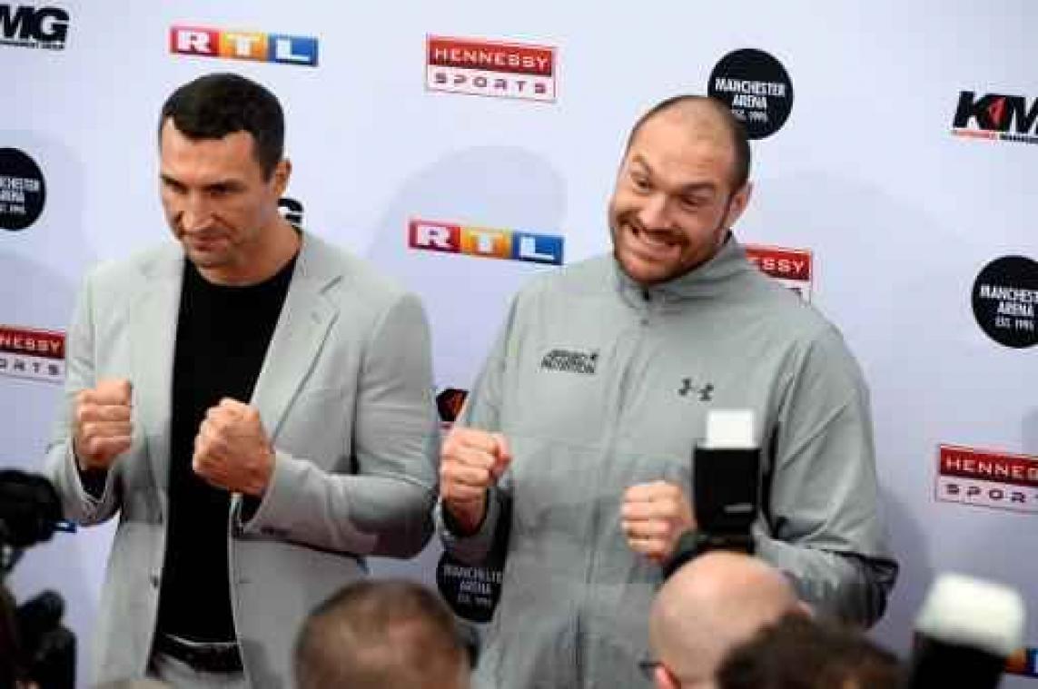 Zwaargewicht Klitsjko sleept Fury voor de rechter
