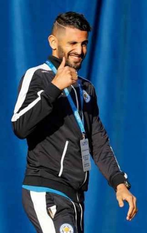 Sterkhouder Mahrez verlengt zijn contract bij Leicester tot 2020