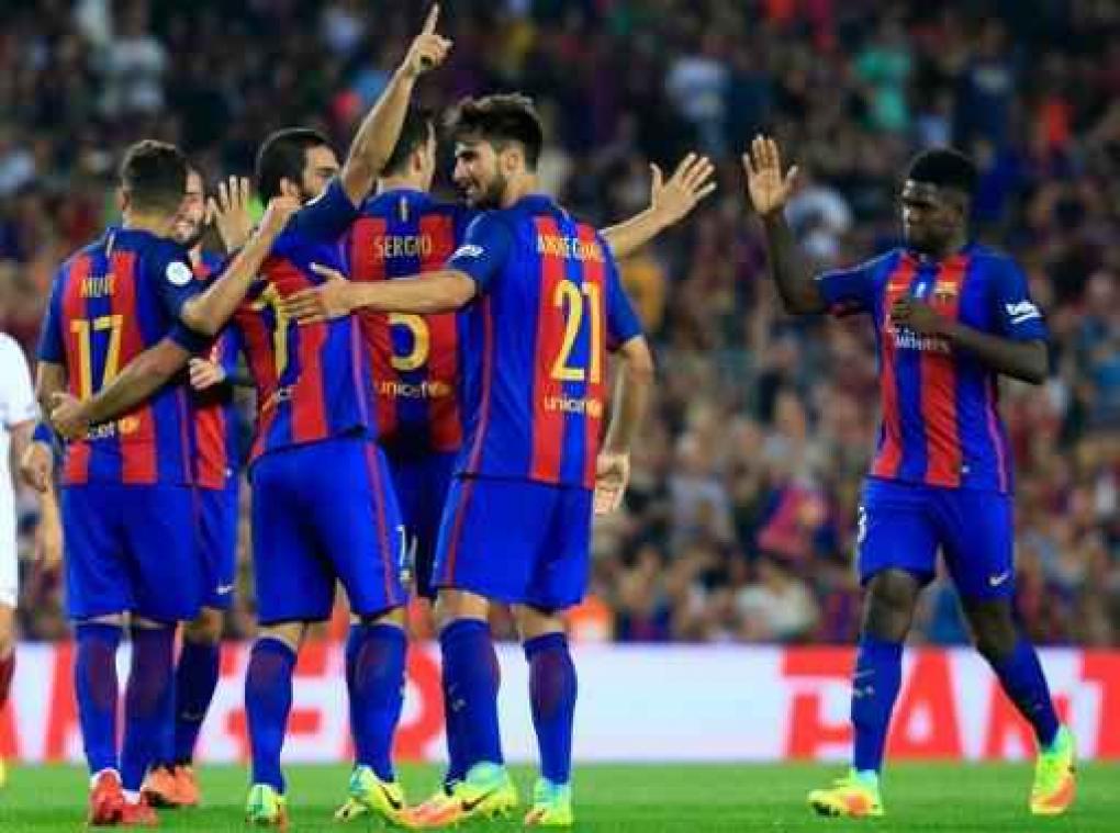 Barcelona wint overtuigend twaalfde Supercup