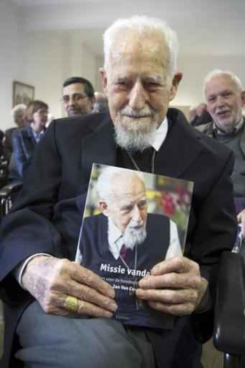 Bisschop Jan Van Cauwelaert (102) overleden