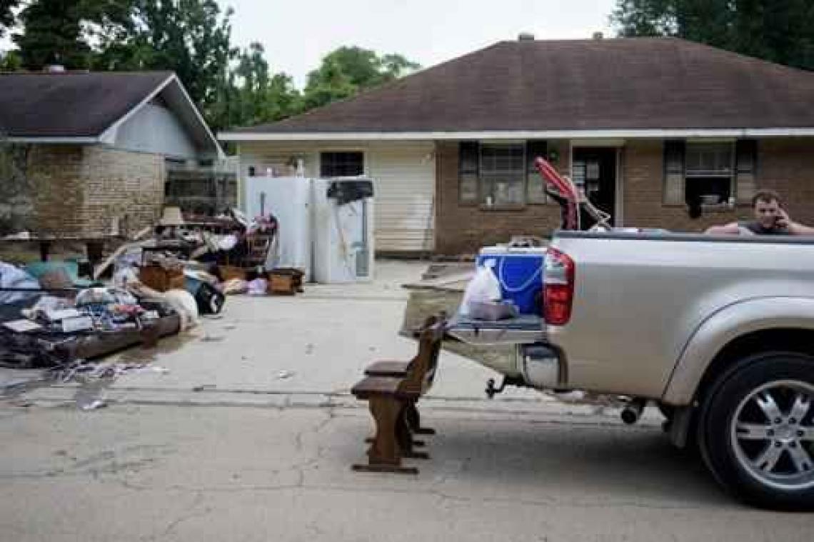 Obama dan toch naar het overstromingsgebied in Louisiana