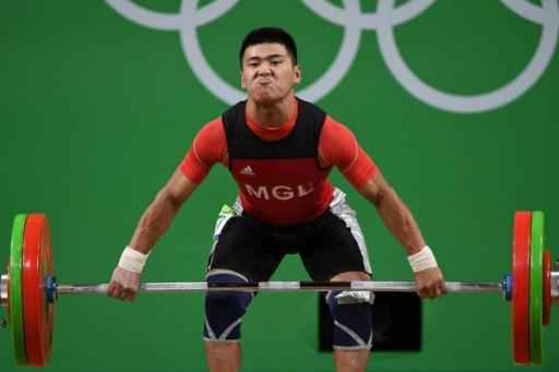 OS 2016 - Mongolische gewichtheffer loopt tegen dopinglamp