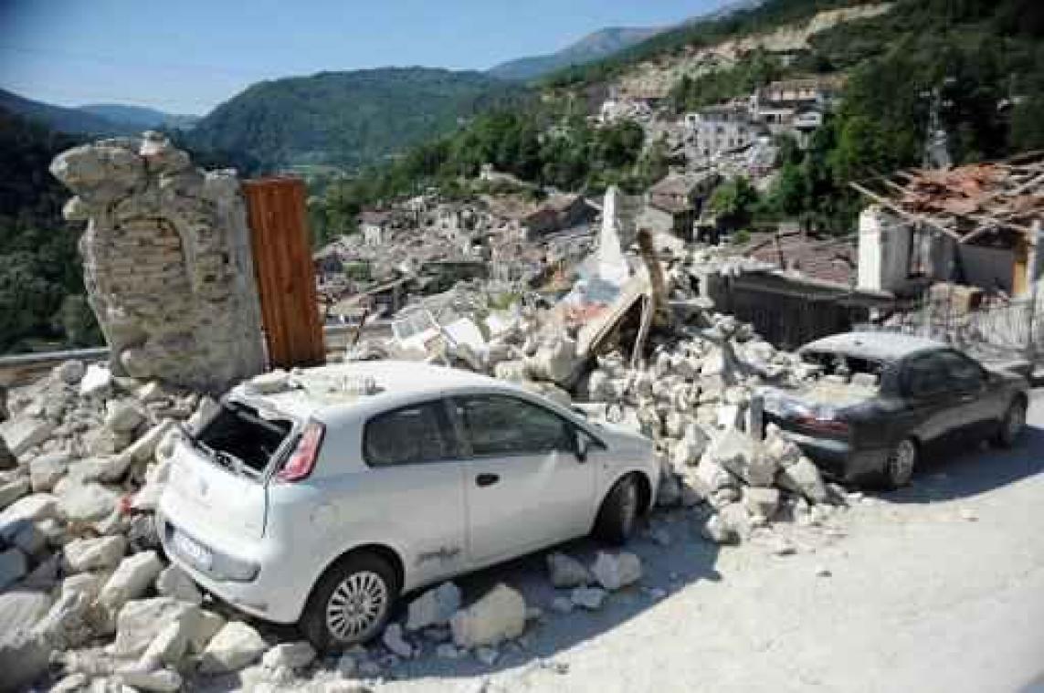 Dodental aardbeving Italië bijgesteld tot 241