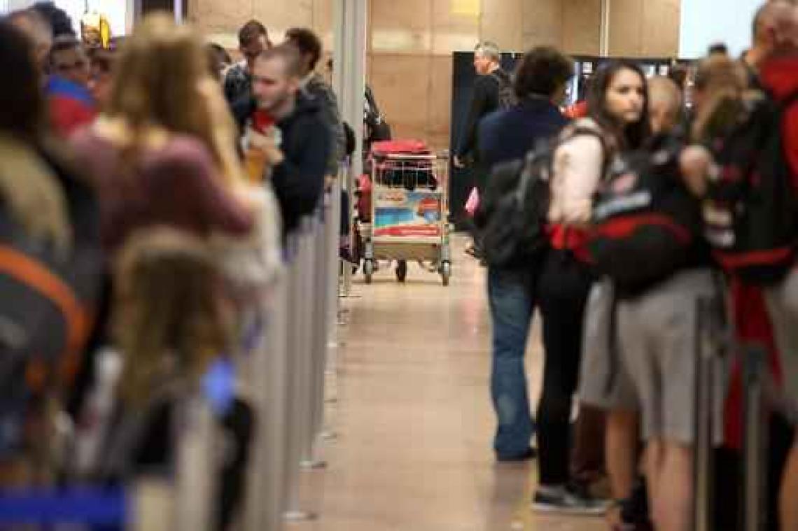 Douane klist 70-jarige met 160.000 euro op Brussels Airport