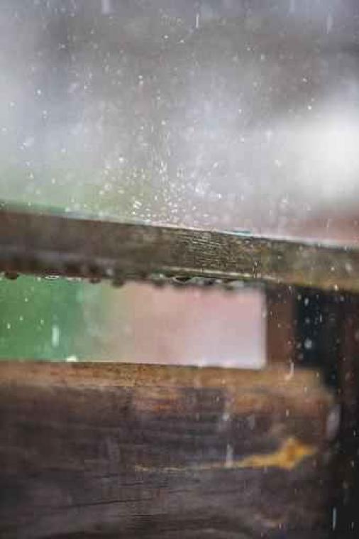 KMI waarschuwt voor felle neerslag, hevige rukwinden en hagel