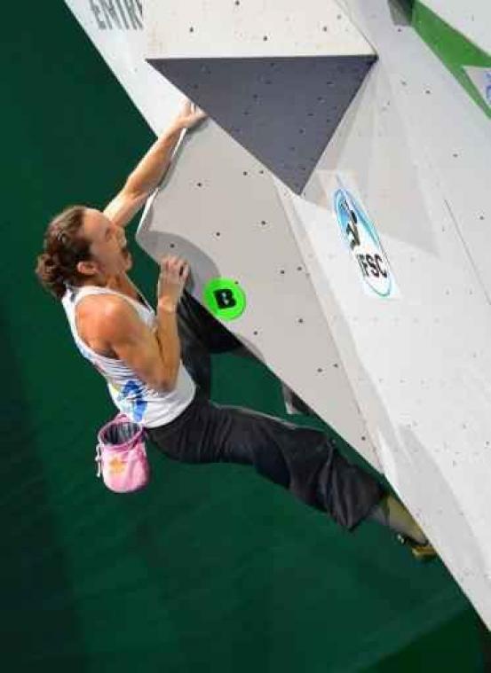 WB muurklimmen - Anak Verhoeven pakt haar eerste overwinning in Italiaanse Arco