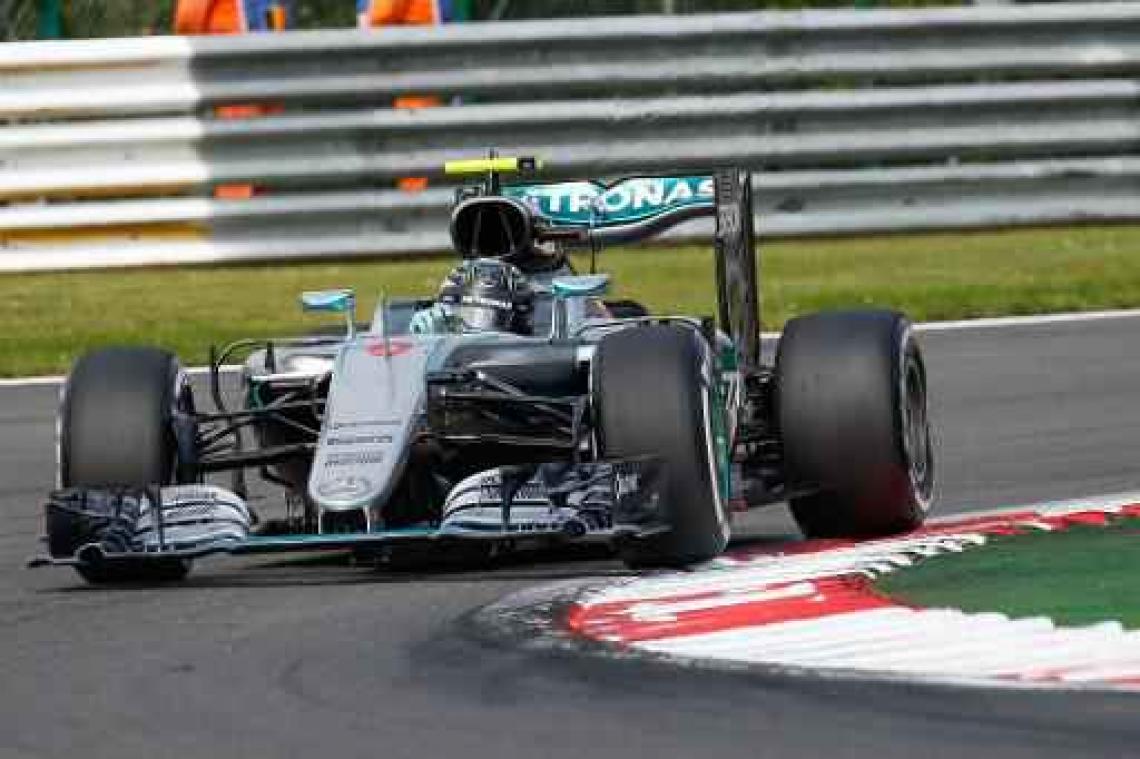 Rosberg pakt de zege na incidentrijke race