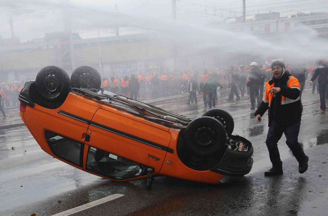 Crowdfunding om de oranje Peugeot te vervangen