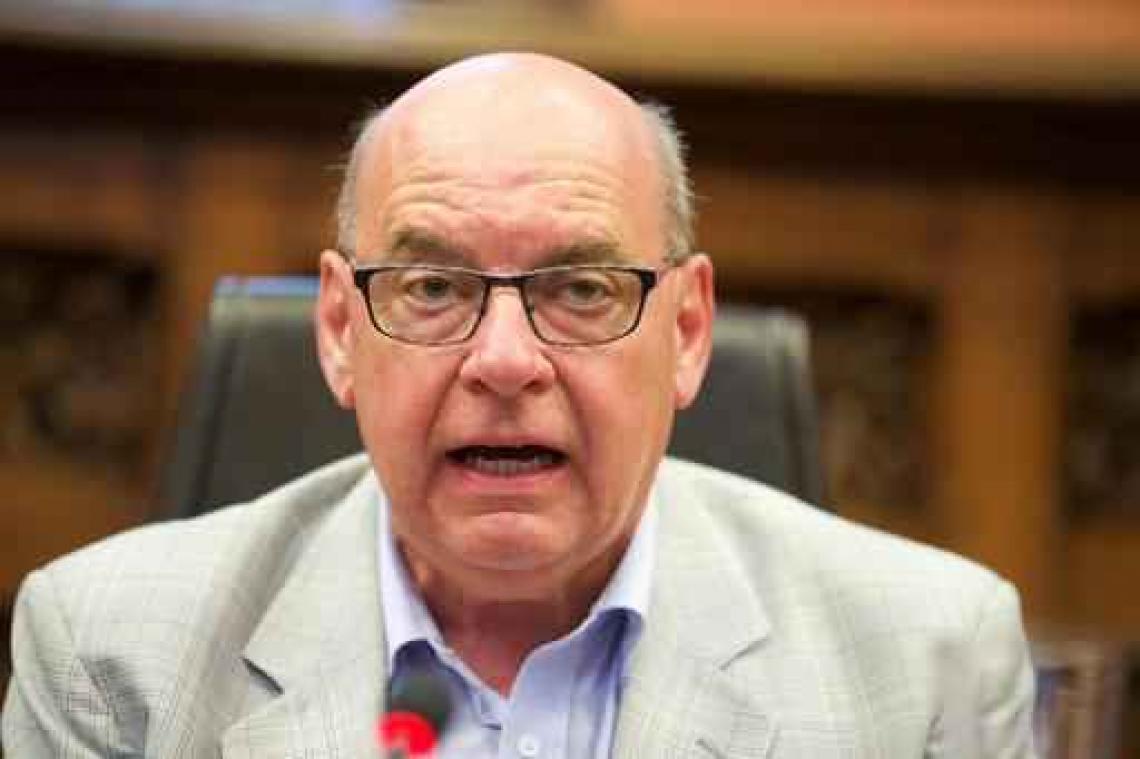 "Lijkt alsof Termont heel wat mispeuterd heeft"