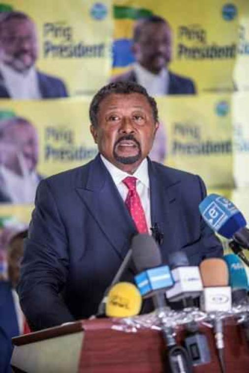 Tegenkandidaat Jean Ping roept Gabonese president op verkiezingsnederlaag te erkennen