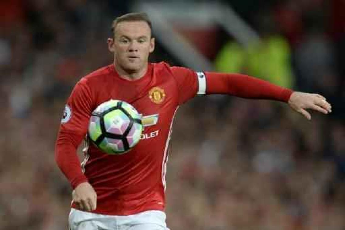 Rooney blijft aanvoerder bij Engeland