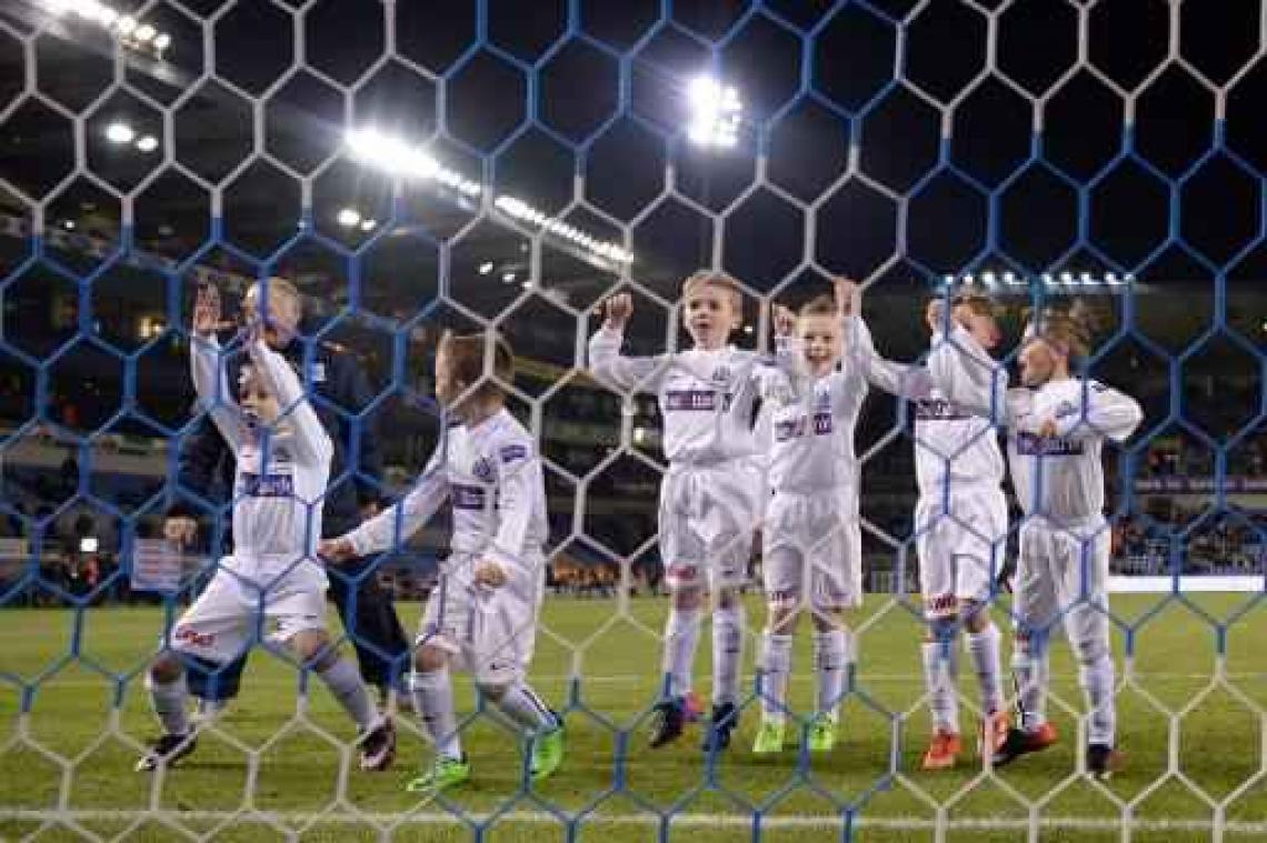 800 jeugdvoetballers laten zich drie jaar testen op blessures