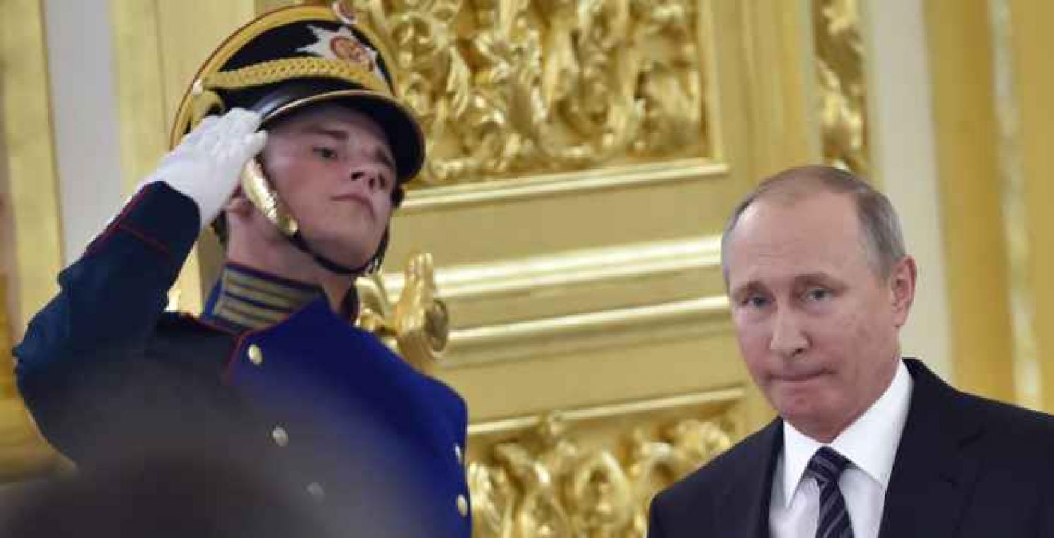 Vladimir Putin gearresteerd in Amerikaanse supermarkt