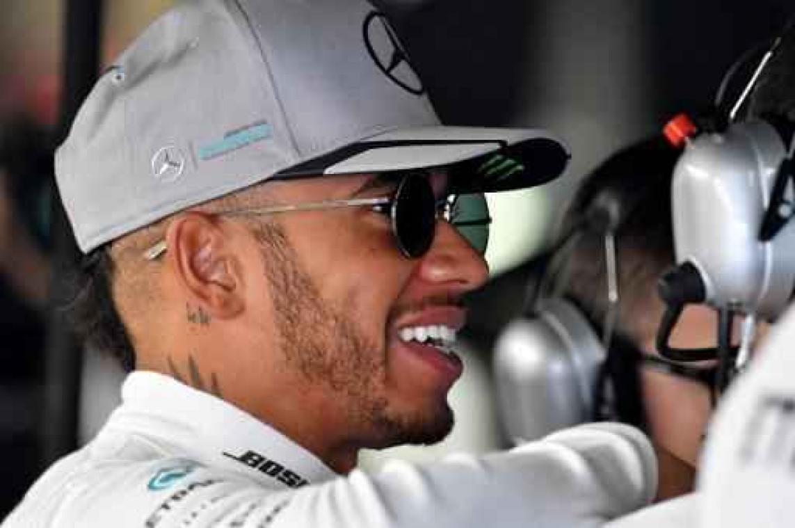 Lewis Hamilton verovert polepositie in Grote Prijs F1 van Italië