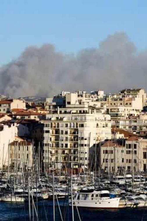 Brandweer kan uitbreiding bosbrand ten zuiden van Marseille verhinderen