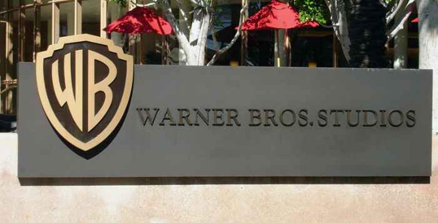 Warner Brothers geeft eigen website aan voor inbreuken op het auteursrecht