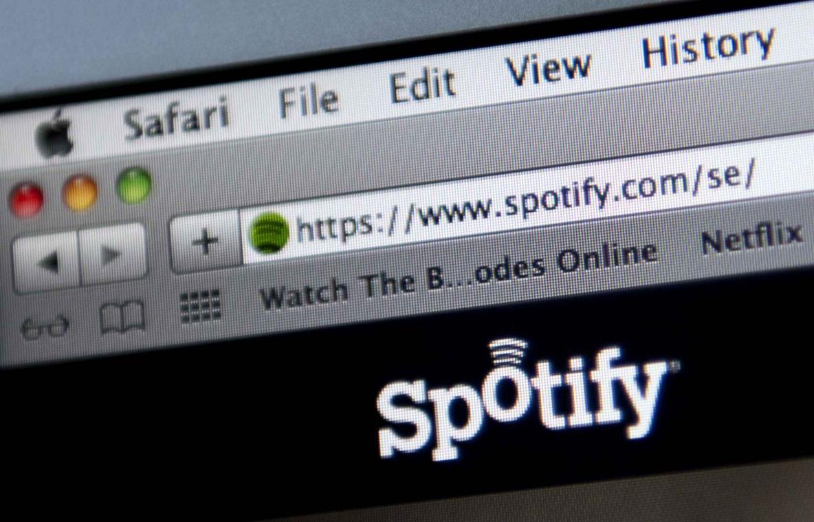 "Spotify beperkt aanbod voor gratis gebruikers"