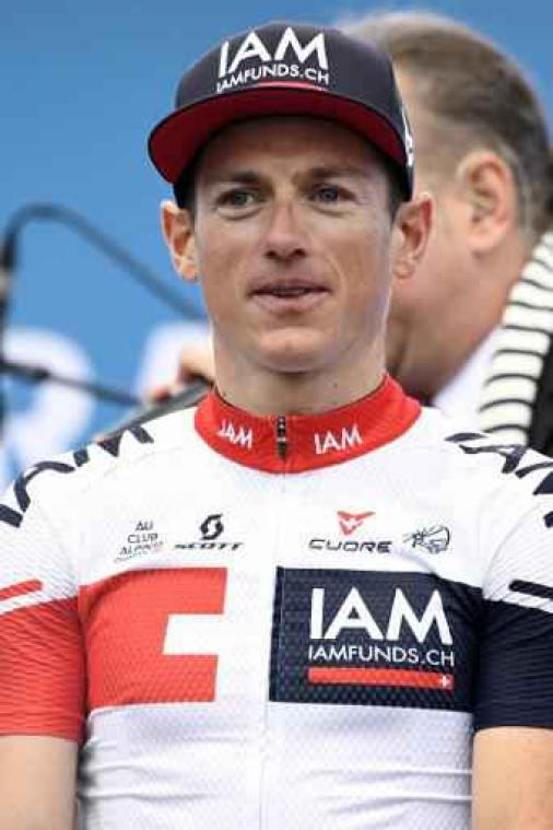Mathias Frank wint zeventiende rit in Vuelta, favorieten finishen in slagorde