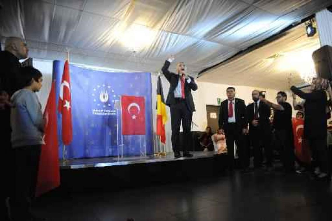 Couppoging Turkije - Rechterhand van Erdogan waarschuwt Belgische politici voor Gülenisten