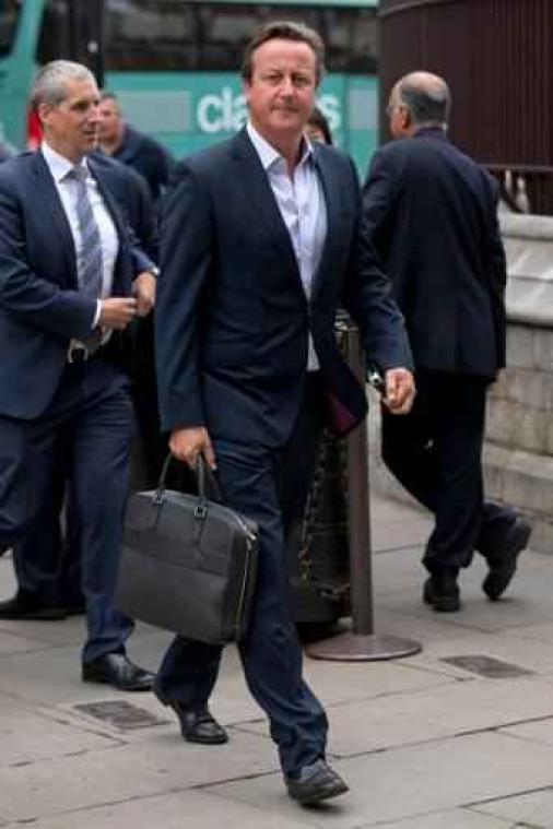 David Cameron stapt op als parlementslid