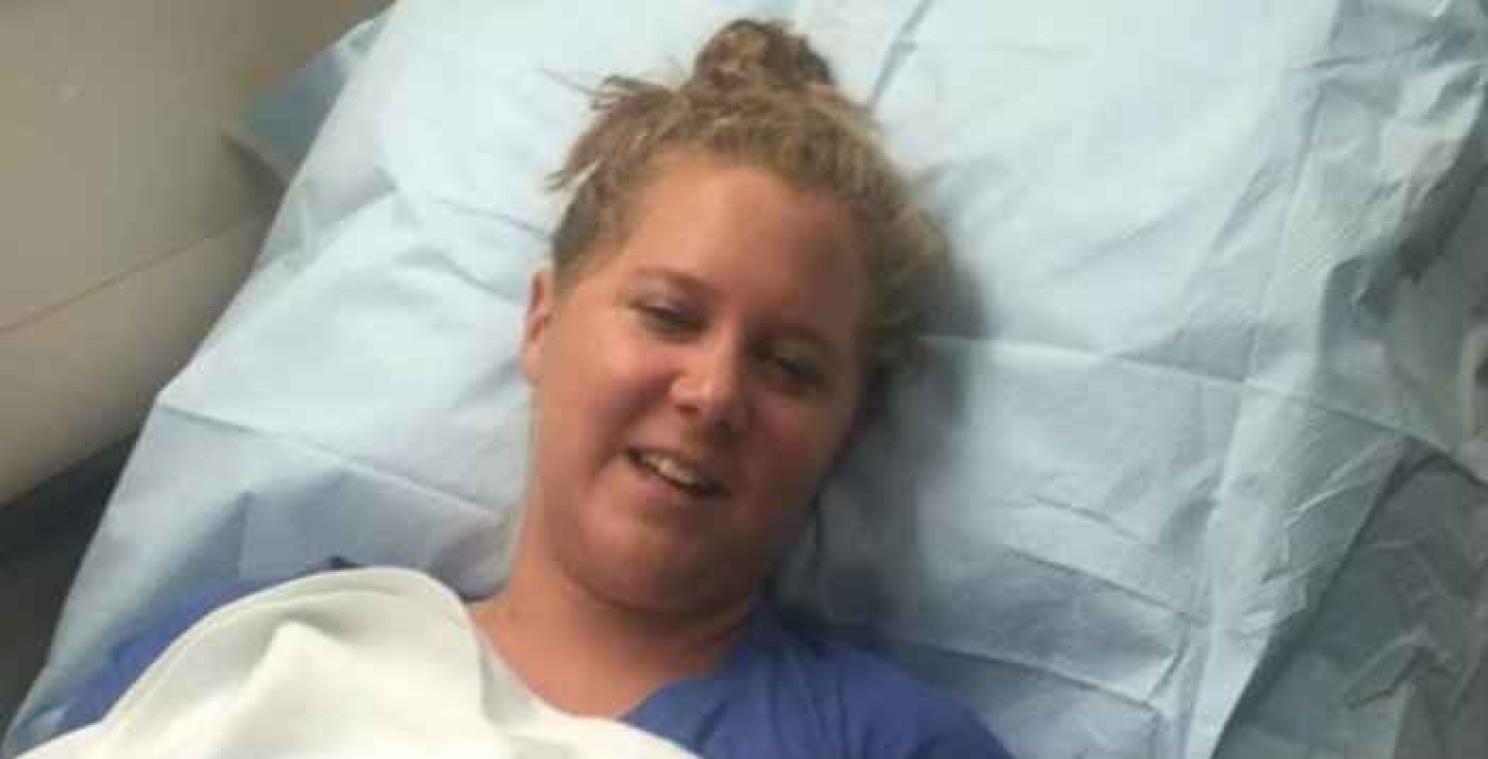 Amy Schumer in ziekenhuis na voedselvergiftiging