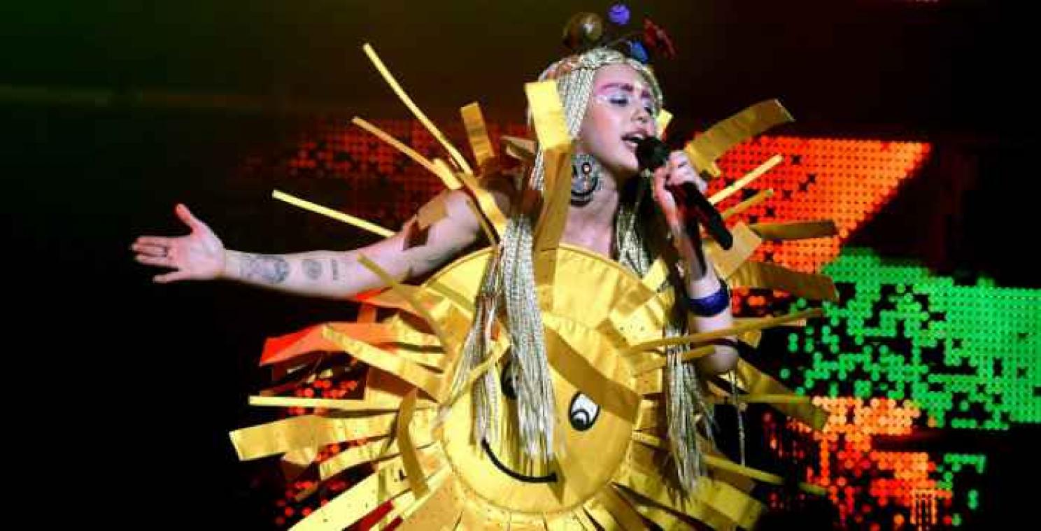 Miley Cyrus zegt rode loper vaarwel