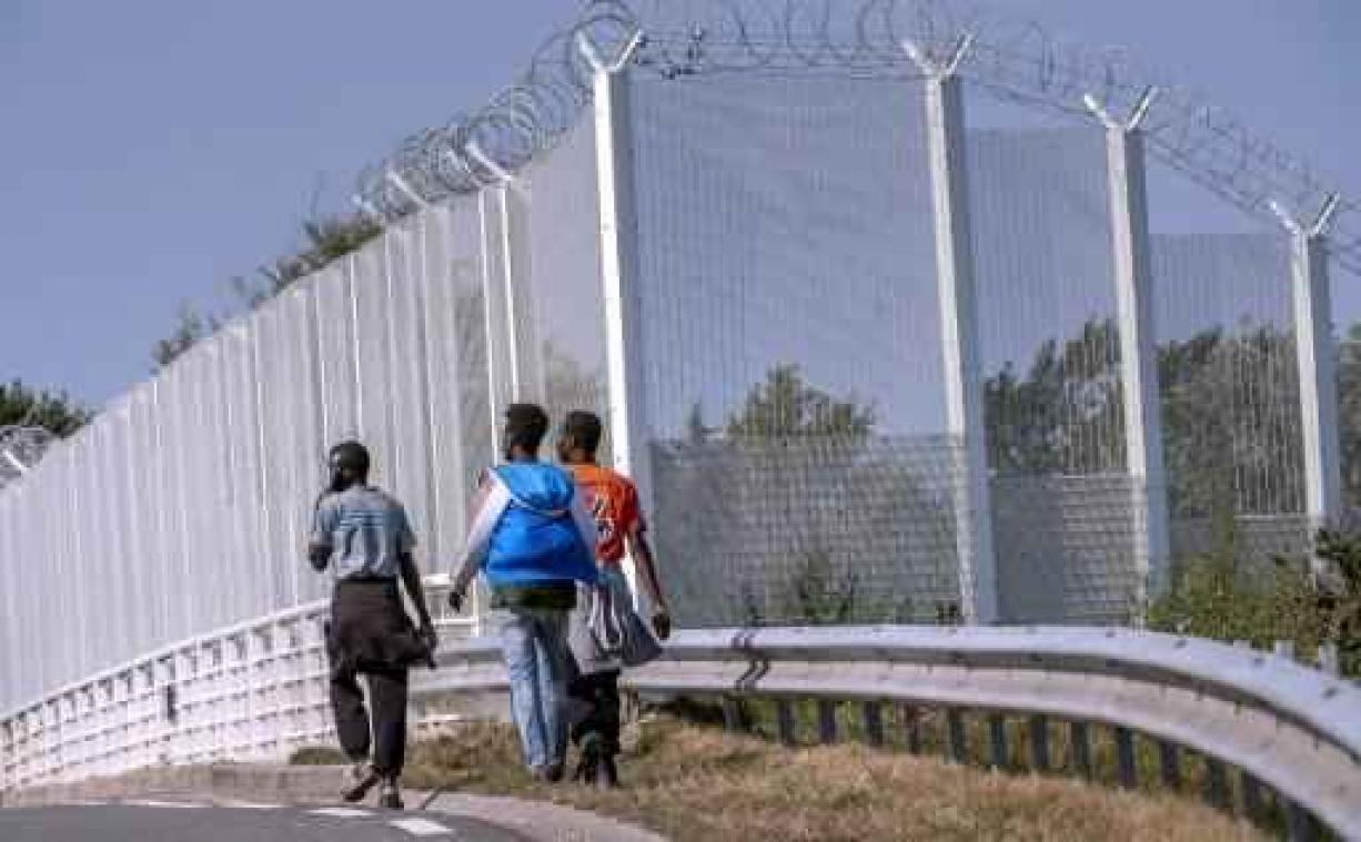 Franse regering wil vluchtelingen uit Calais over heel het land verdelen