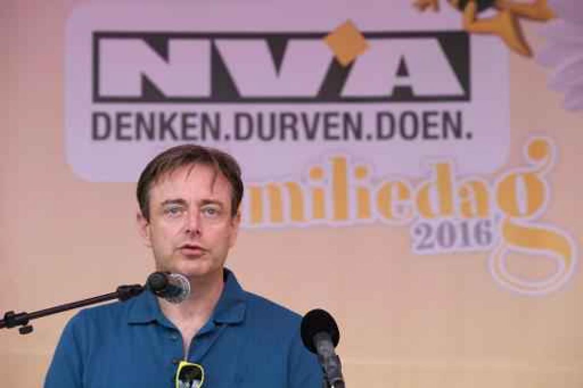 Bart De Wever laat begrotingsevenwicht los