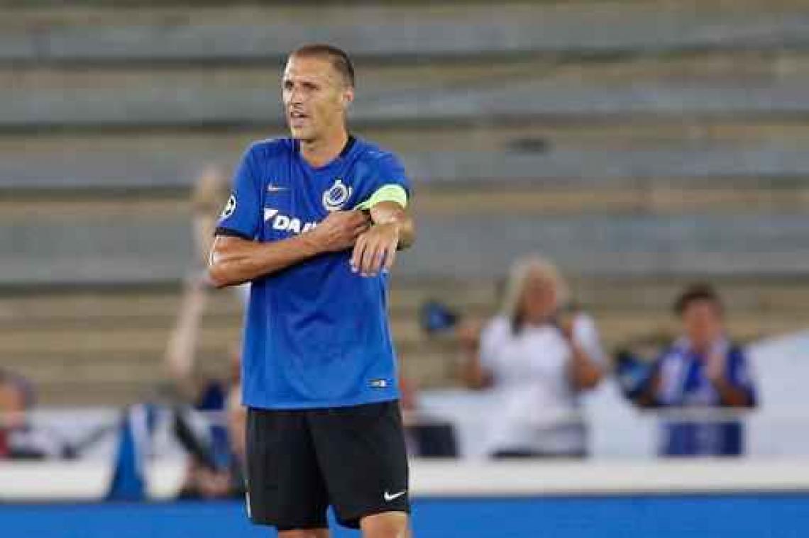 Champions League - Kapitein Timmy Simons aangeslagen na zware nederlaag