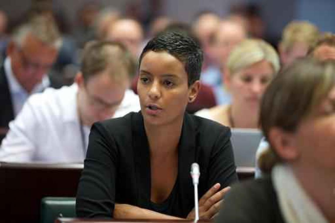 Incident ontsiert Kamerdebat over banenverlies