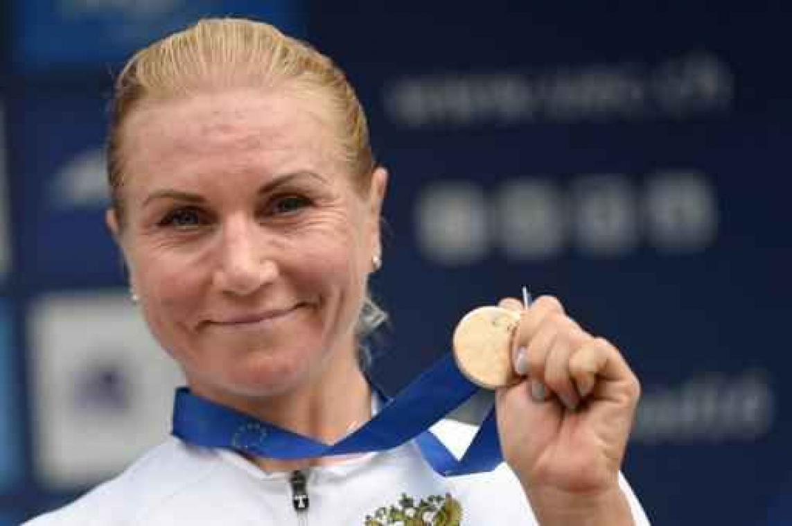 Na olympisch goud nu ook Europese titel voor Anna van der Breggen