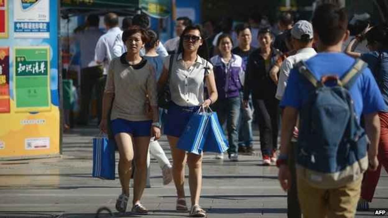 Chinese kledingzaak bant Chinese klanten uit haar winkel