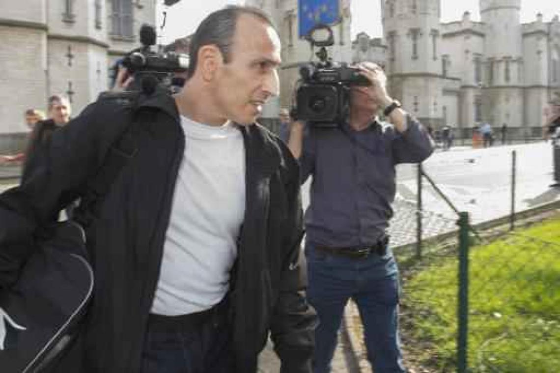 Farid "le Fou" in hongerstaking na overplaatsing