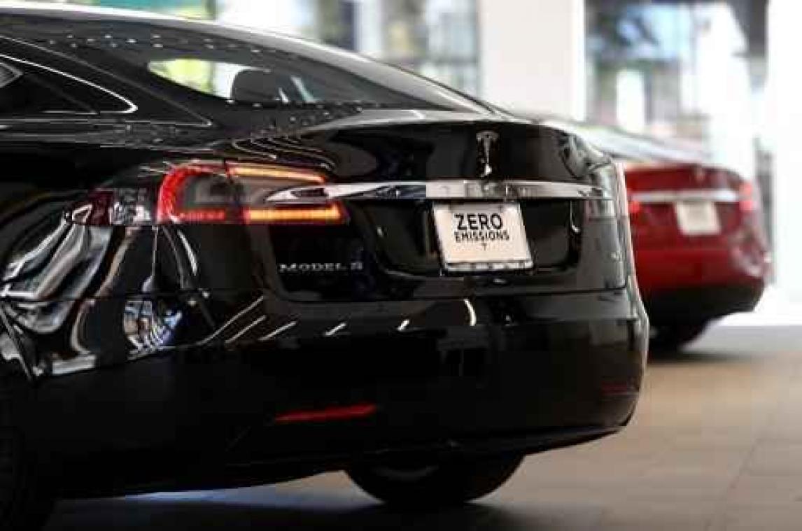 Klacht in China tegen Tesla na dodelijk ongeval met autopilot